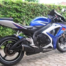 Suzuki gsxr 750