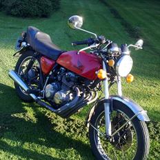 Honda CB 400 F Super Sport