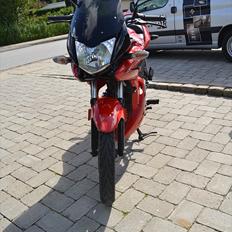 Honda cbf 125