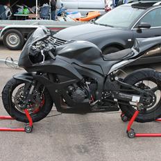 Honda CBR 600 RR (Baneracer) *** Solgt ***