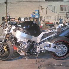 Honda cbr 900 sc 44