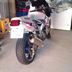 Yamaha YZF 750R (SOLGT)