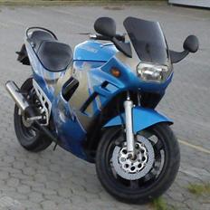 Suzuki gsx 600F 