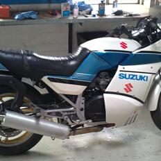 Suzuki GSX 750 EF