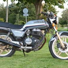 Honda CB400N
