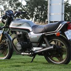 Honda CB400N
