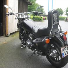 Yamaha xv 750 se