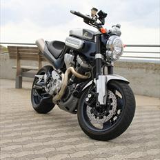 Yamaha Mt 01