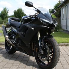Yamaha R6