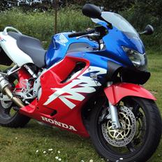 Honda CBR 600 f