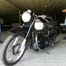 Royal Enfield J2 500cc