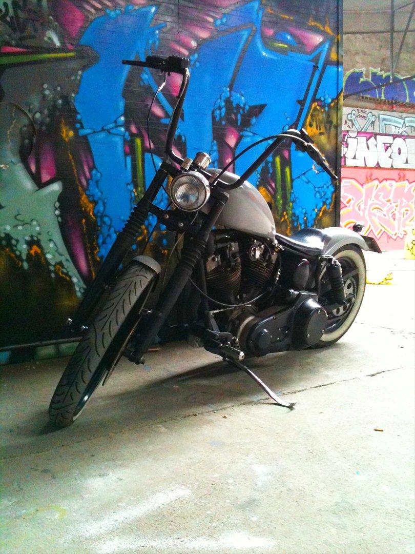 Harley Davidson FX 1200 Super Glide (solgt) - Foto session på Odense Havn billede 4