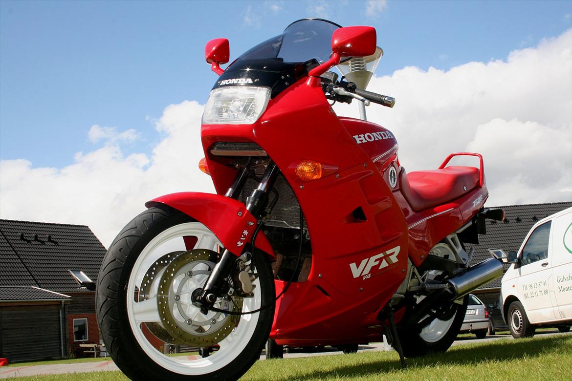 Honda VFR 750 - rc24 billede 9