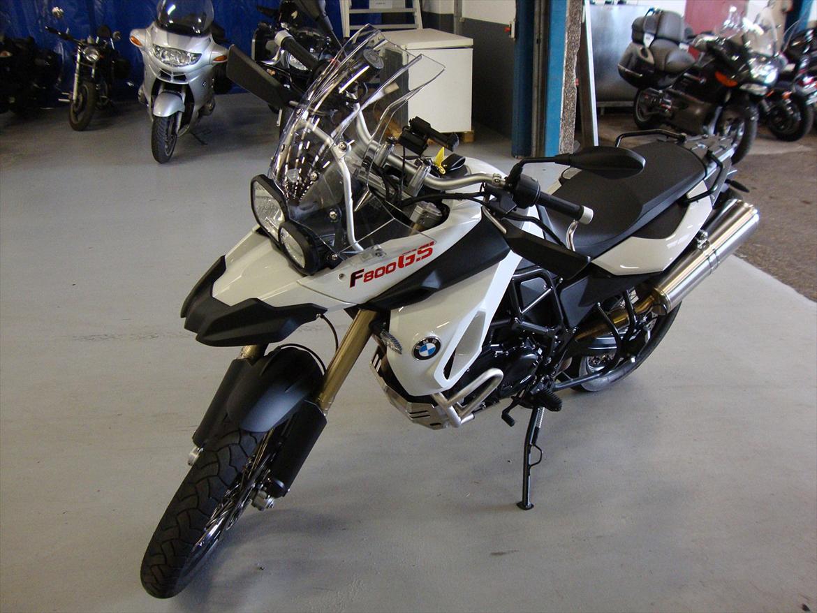 BMW F800GS - 03.08.11 - Prøvekørt og købsaftale i hus billede 2
