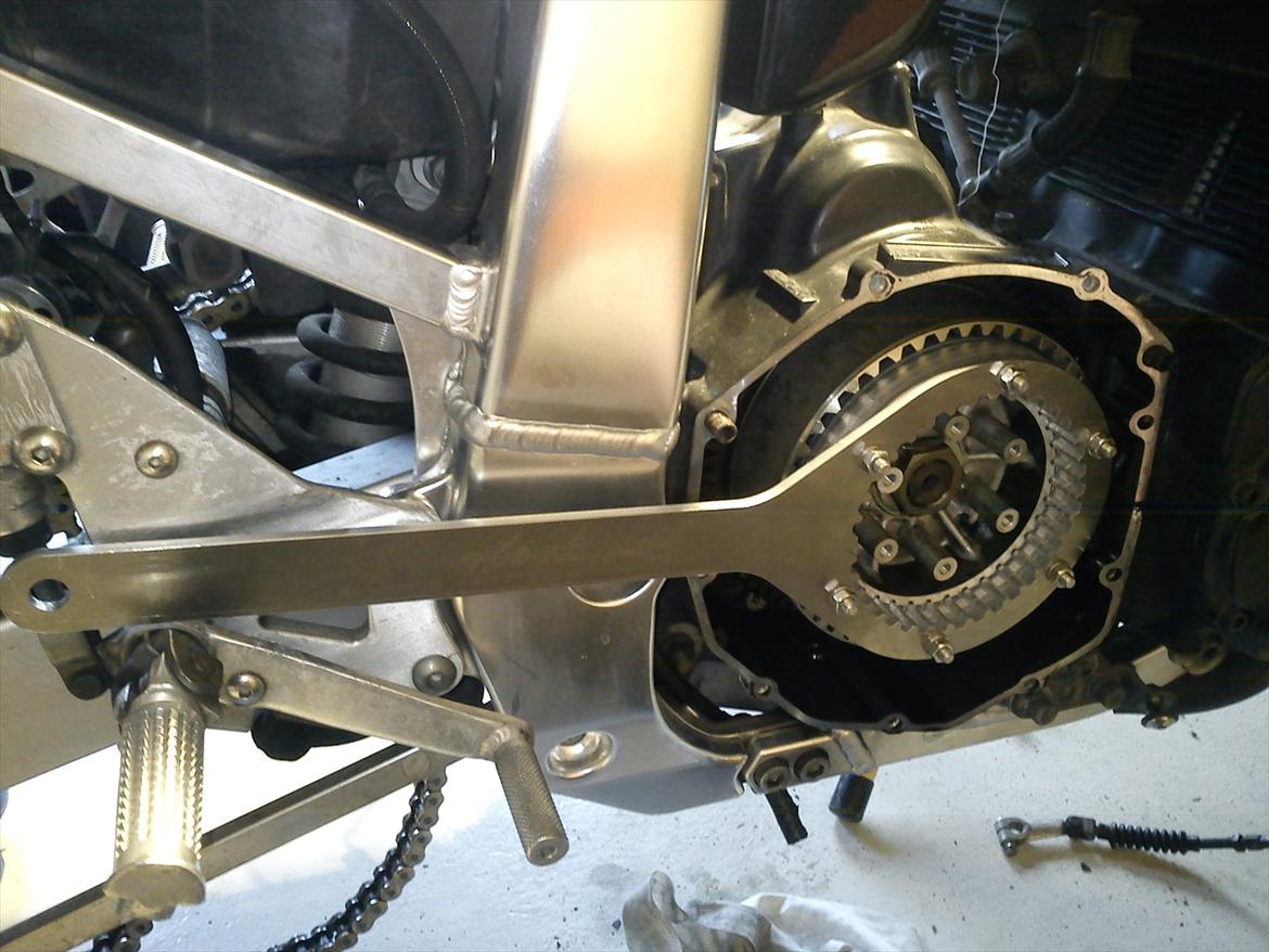 Suzuki GSX-R 750 - Genial Nøgle billede 9