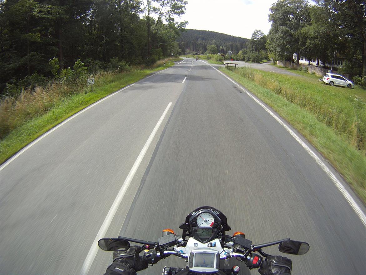 Suzuki SV1000 Naked - POV - Fra harzen 2011 billede 4