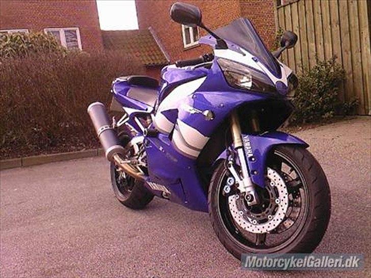 Yamaha YZF R1 billede 6