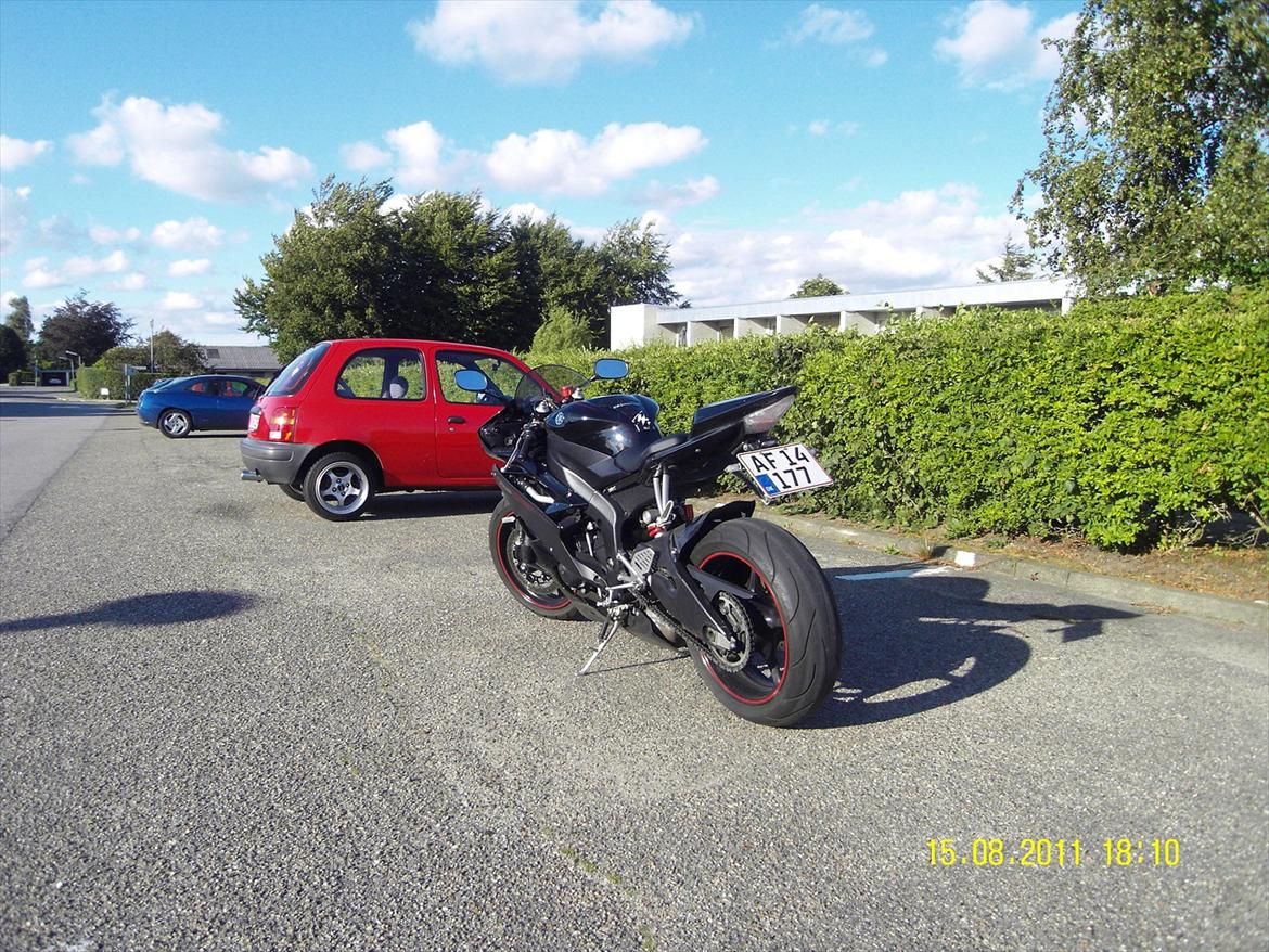 Yamaha R6 - SOLGT billede 2