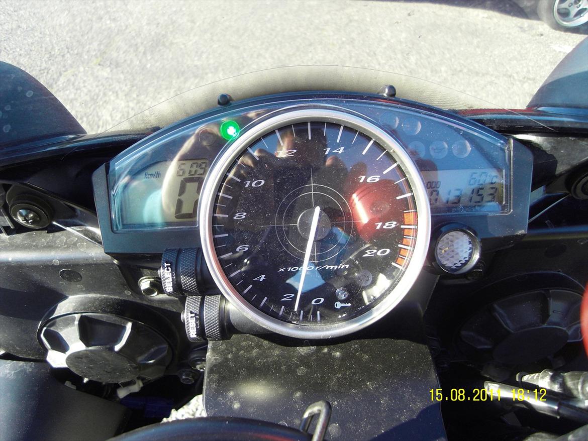Yamaha R6 - SOLGT billede 9