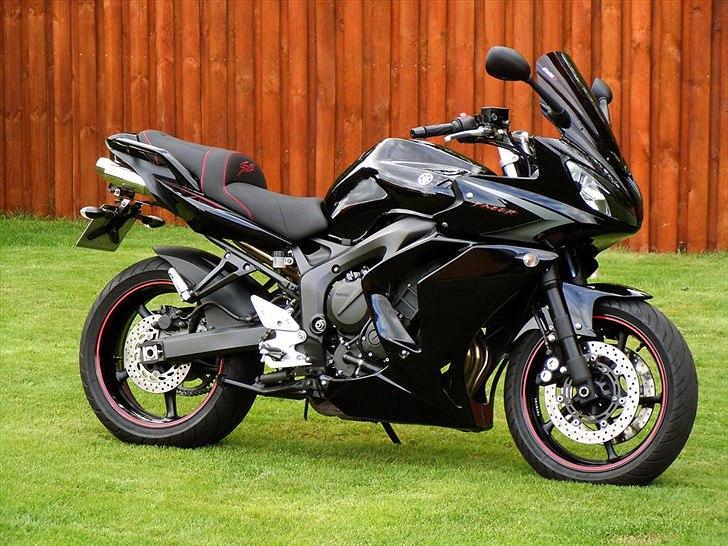 Yamaha Fazer FZ6-S2 *SOLGT* billede 1