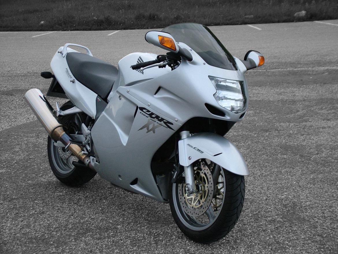 Honda CBR 1100 Black Bird billede 1