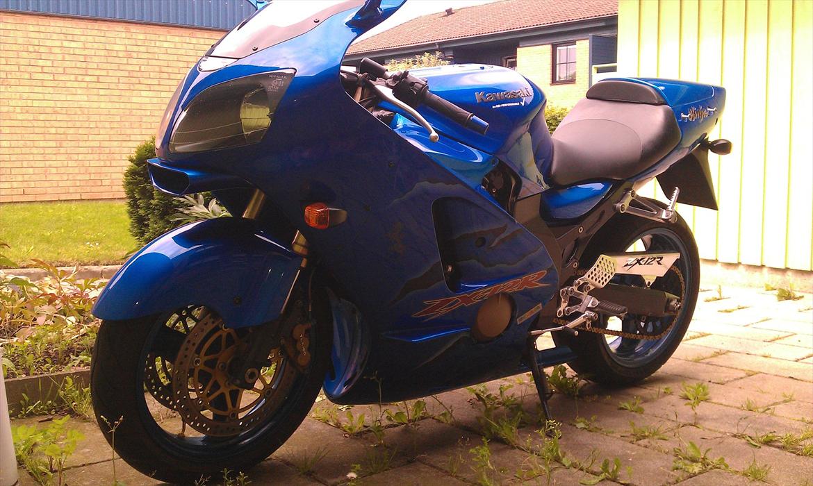 Kawasaki ZX12R *SOLGT* billede 7