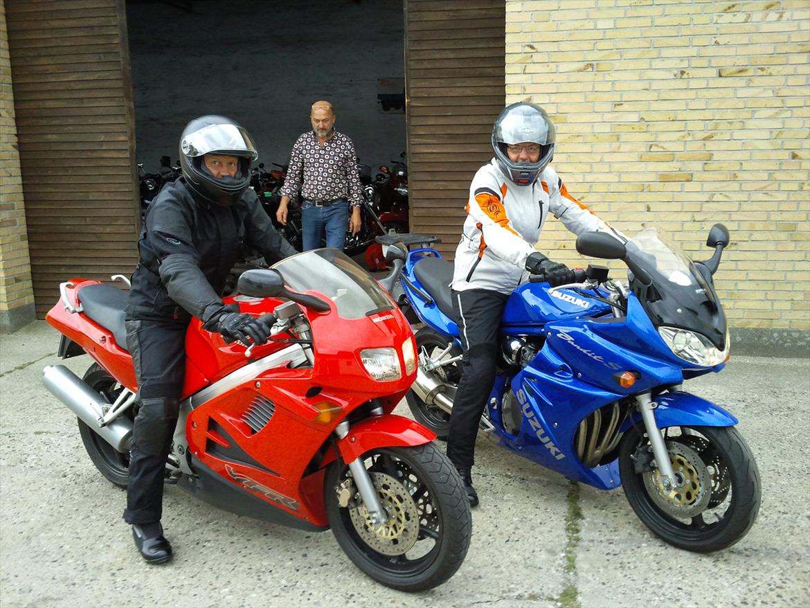 Honda VFR 750 F billede 3