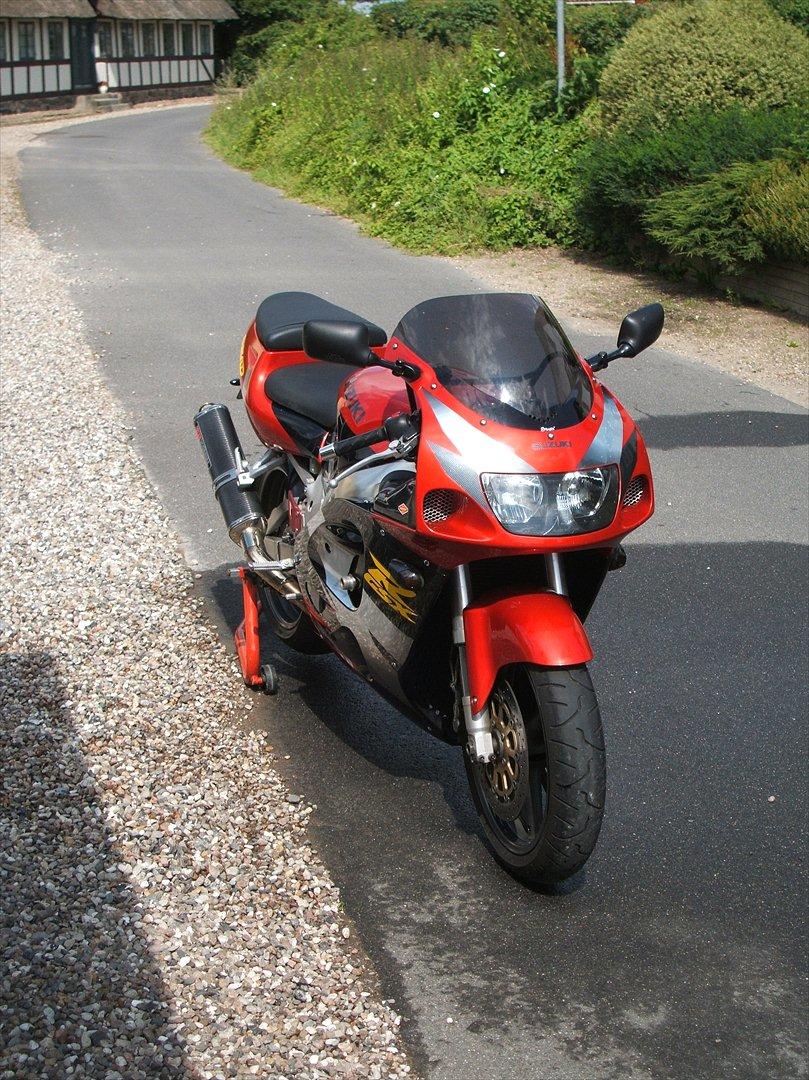 Suzuki gsx-r 750 billede 1