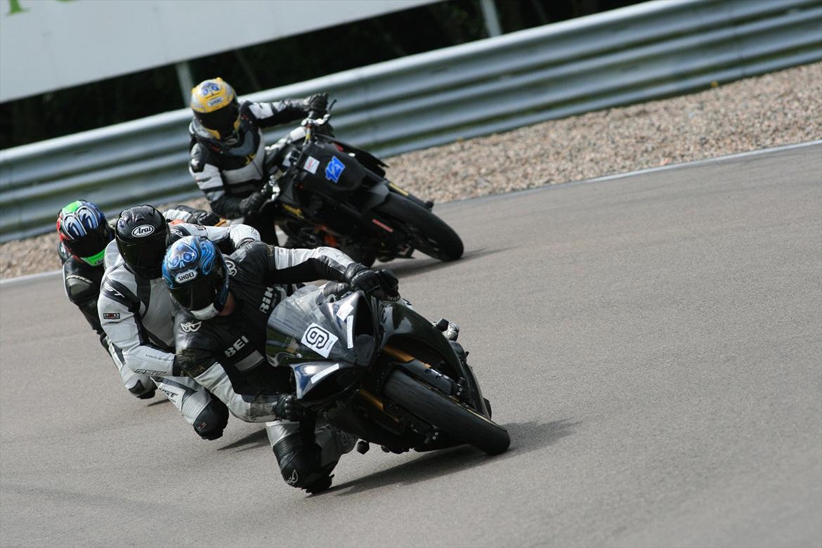 Yamaha YZF-R1     # solgt # billede 2