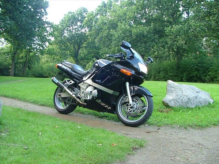 Kawasaki ZZR 600 billede 6