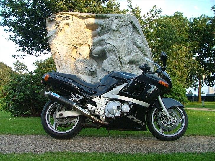 Kawasaki ZZR 600 billede 12