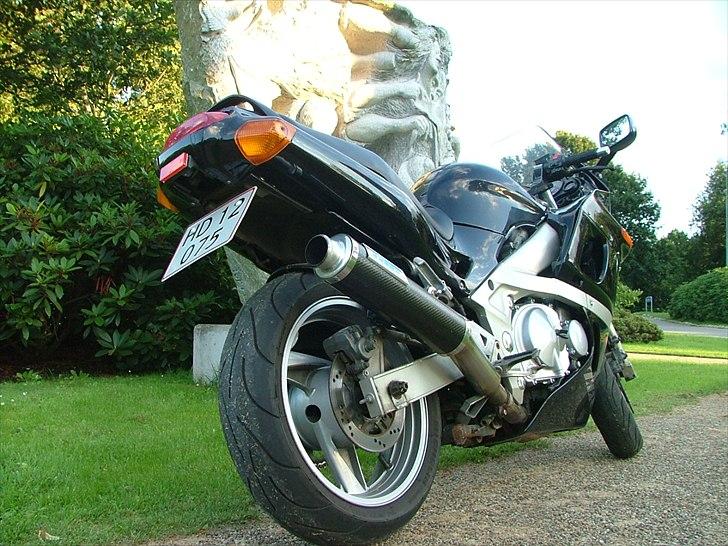 Kawasaki ZZR 600 billede 15