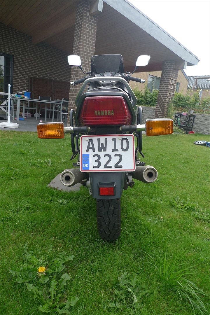 Yamaha XJ 900 - To afgangsrør... Uhm... Dyb og blød lyd. billede 8