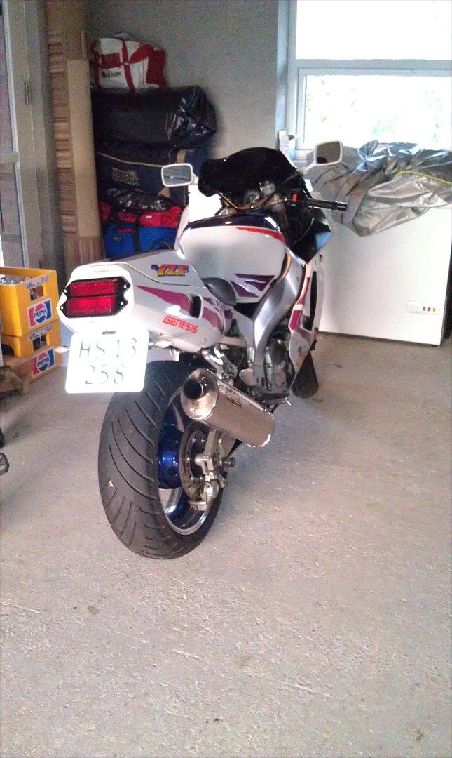 Yamaha YZF 750R (SOLGT) billede 3