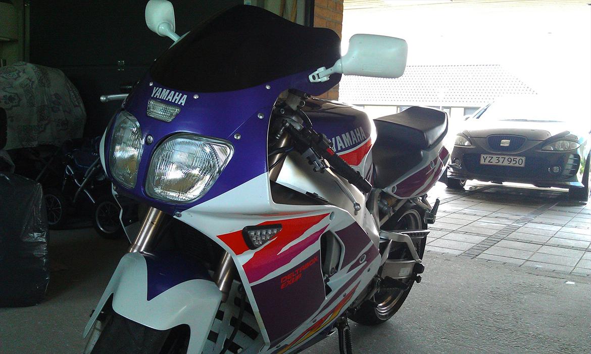 Yamaha YZF 750R (SOLGT) billede 2