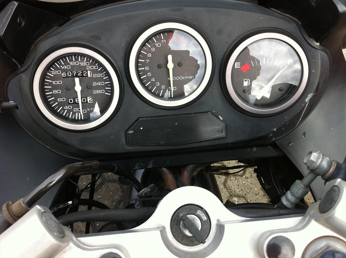 Suzuki GSX 600 F billede 4