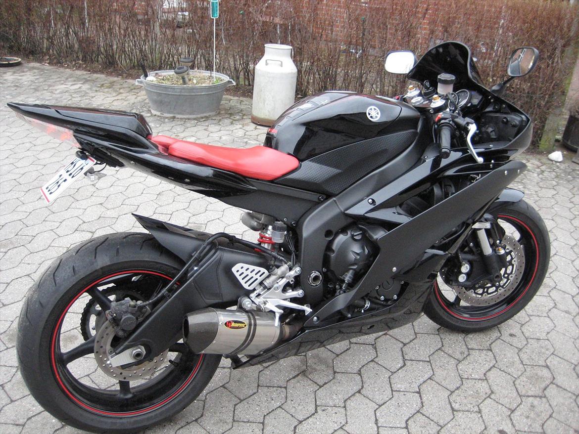 Yamaha R6 billede 1