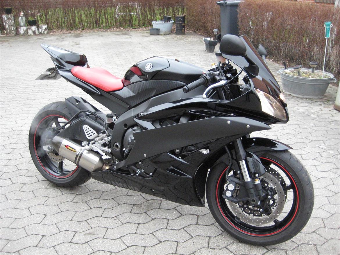 Yamaha R6 billede 3