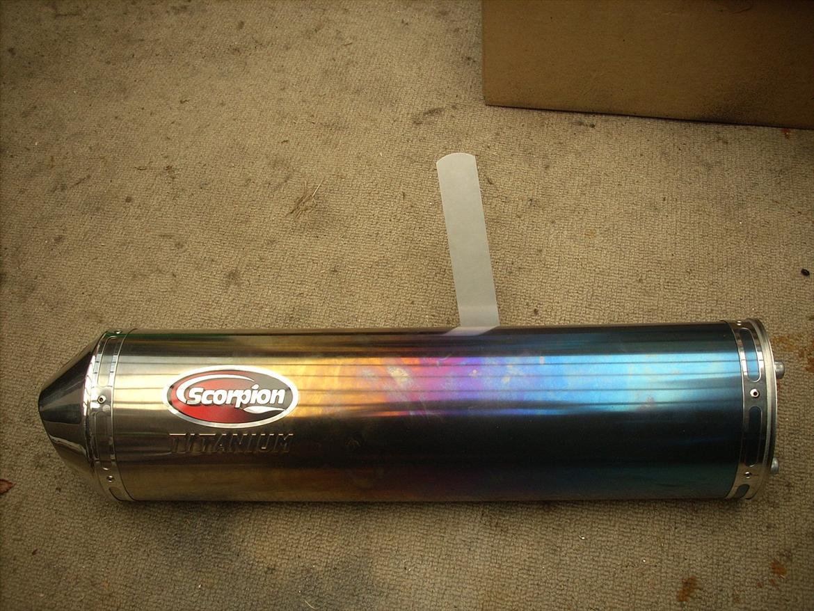 Suzuki GSXR 400 billede 15