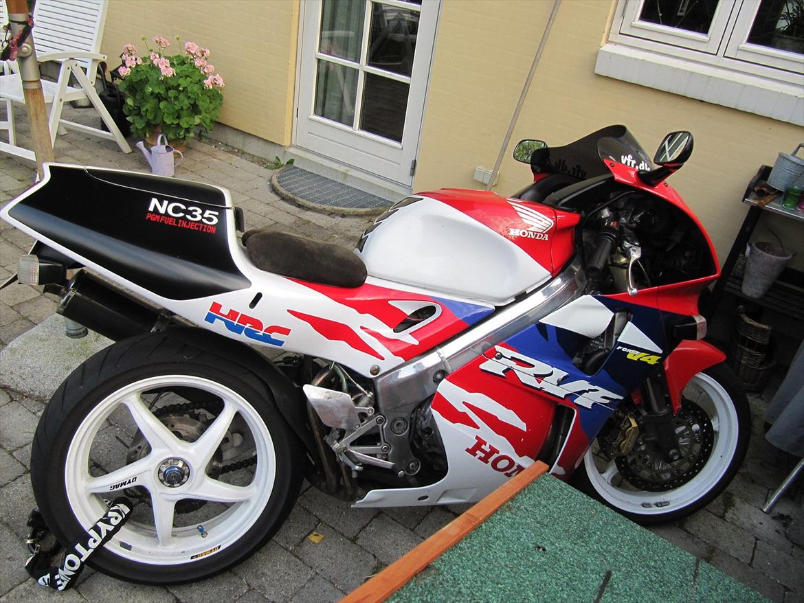 Honda rvf 400 billede 5