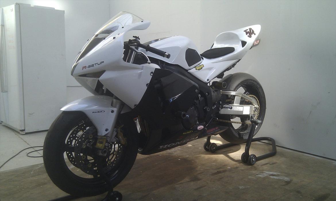 Honda cbr 600 rr SOLGT billede 3