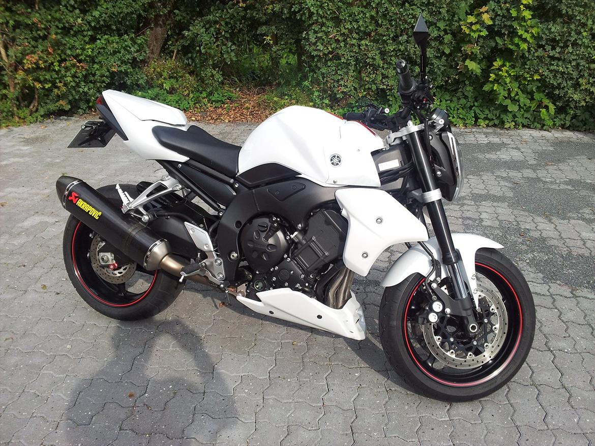 Yamaha FZ1-N SOLGT billede 1