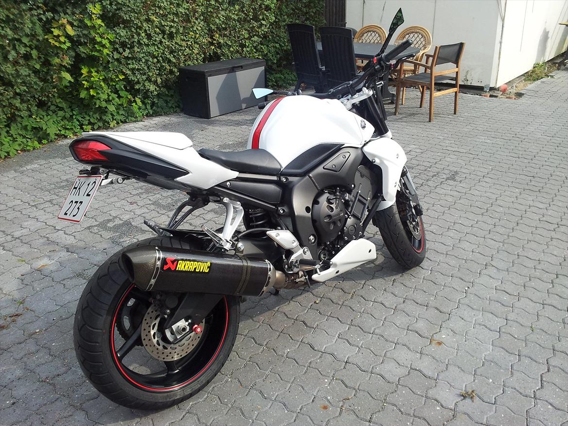 Yamaha FZ1-N SOLGT billede 2