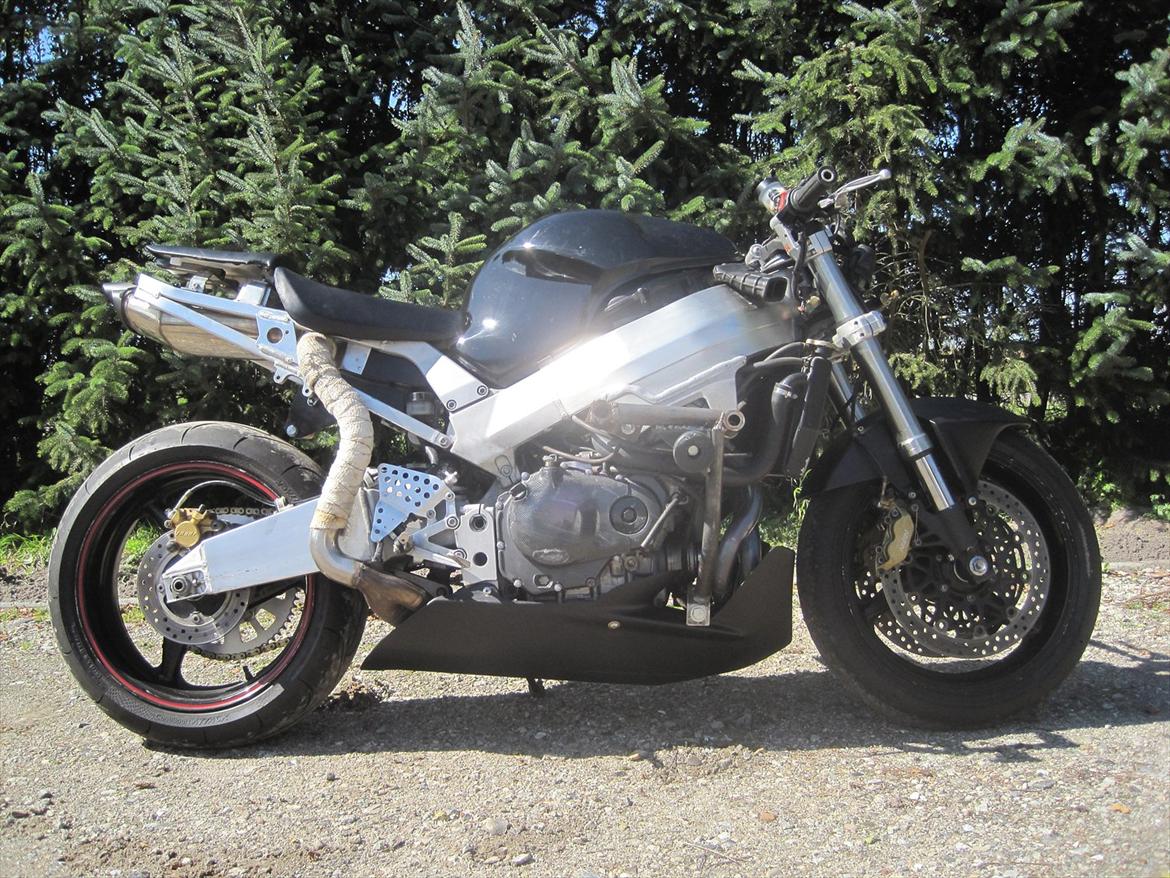 Honda cbr 900 sc 44 billede 1