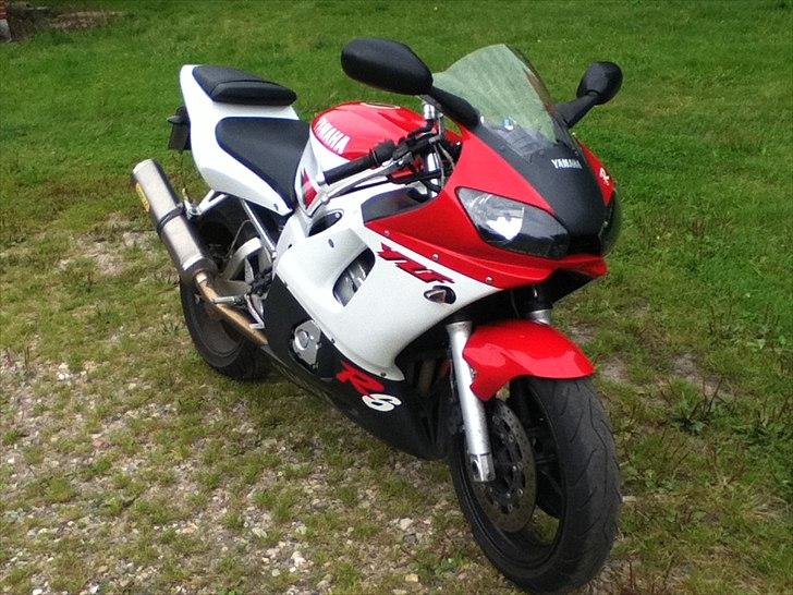 Yamaha YZF R6 billede 1