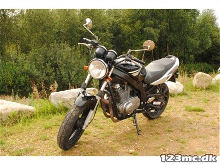 Suzuki Gs 500 F. Solgt - Undskyld 123 logoerne. skal lige have taget nogle nye billeder. billede 3