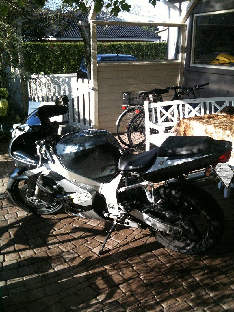 Suzuki gsx-r 600 [Solgt] billede 4