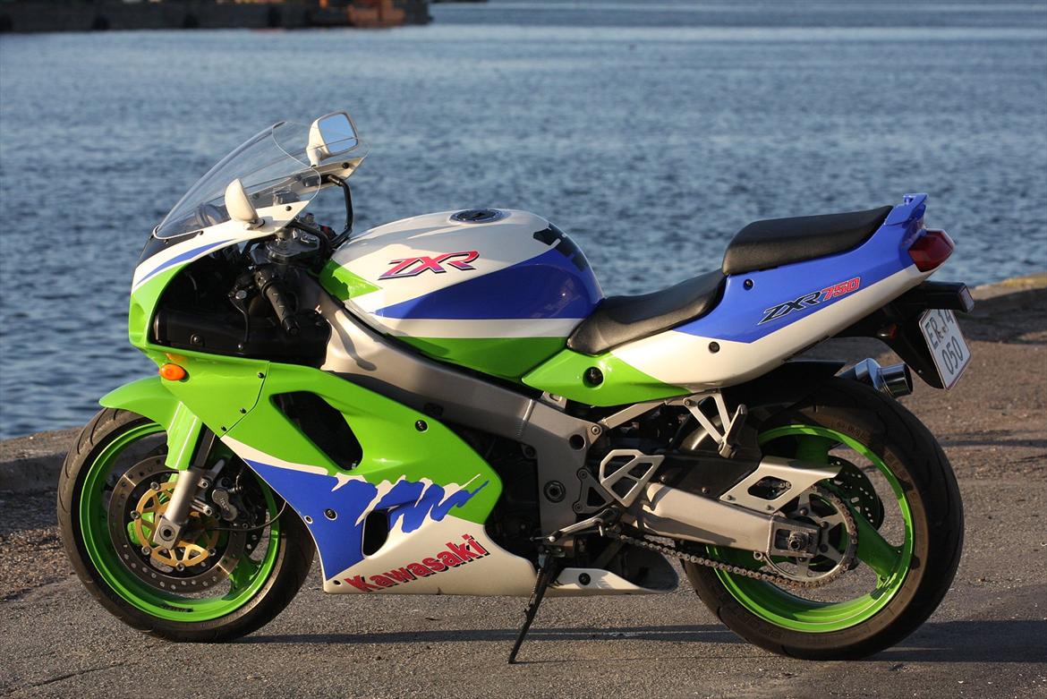 Kawasaki ZXR 750 billede 1