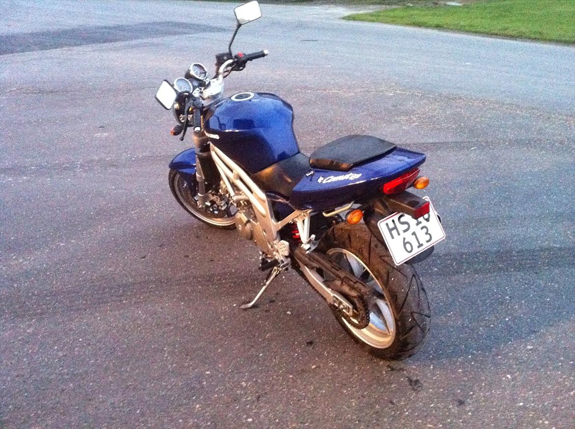 Hyosung GT 650 billede 13