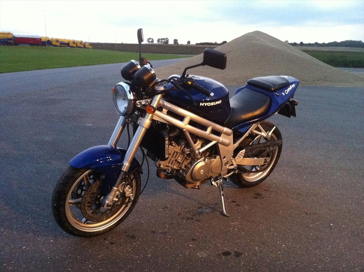 Hyosung GT 650 billede 14